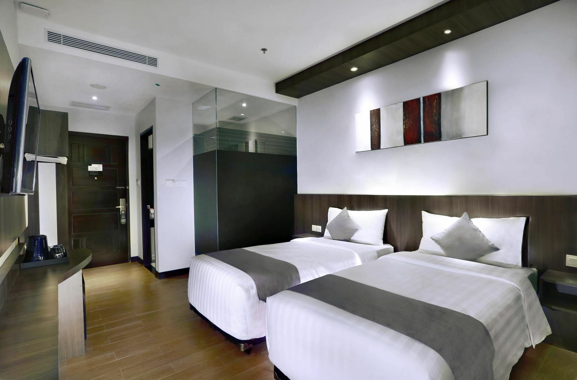 Neo Dipatiukur Bandung By Aston Hotell Exteriör bild