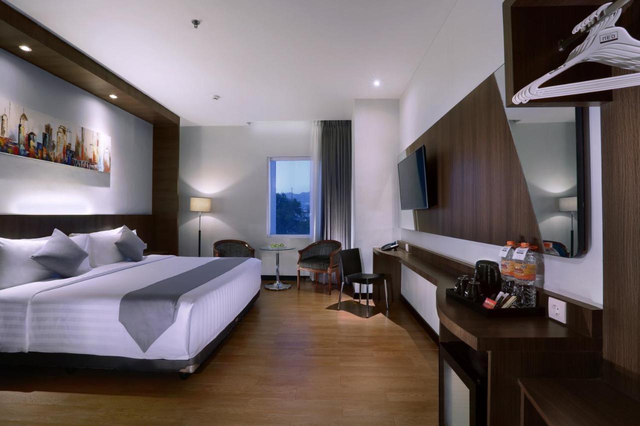 Neo Dipatiukur Bandung By Aston Hotell Exteriör bild